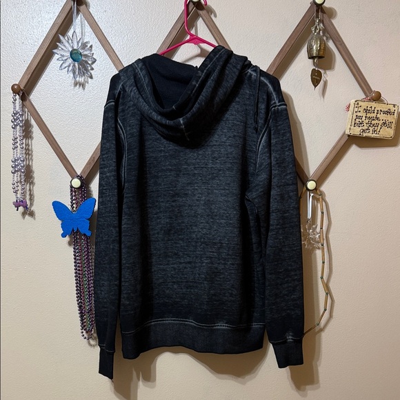 Hard Rock Cafe Black and Red Hoodie - Picture 5 of 5